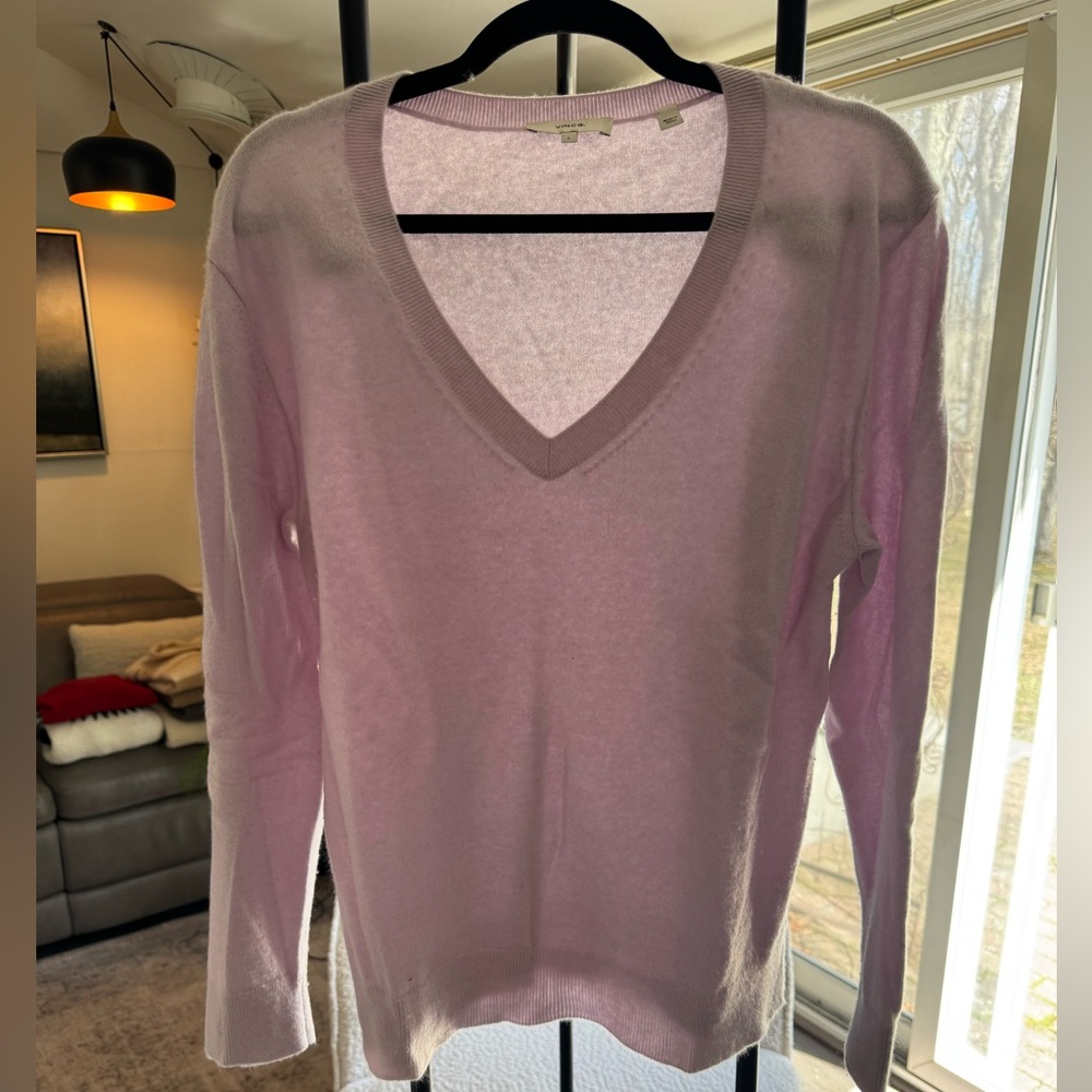 Vince Light Purple V-Neck Weekend Cashmere Sweater